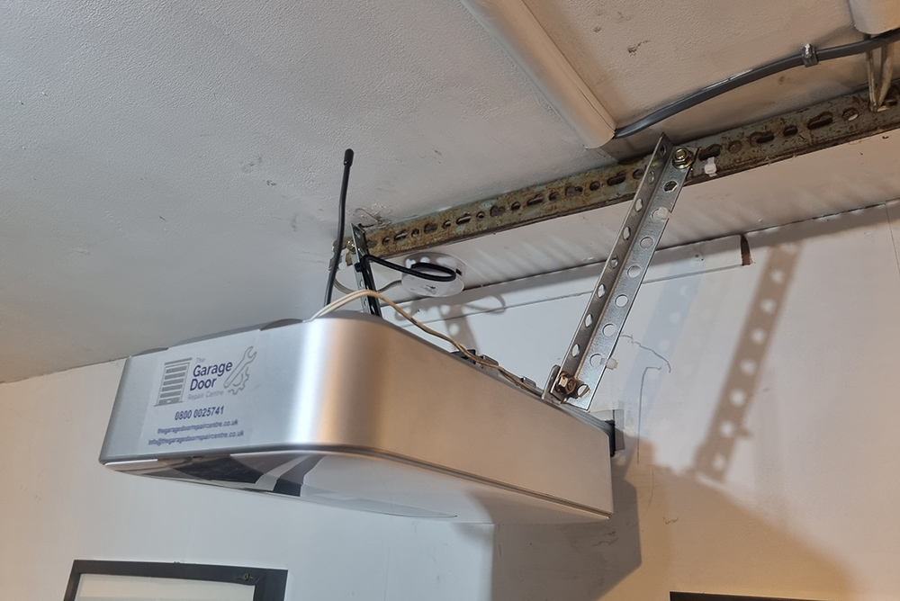 Garage door repairs in Buckinghamshire